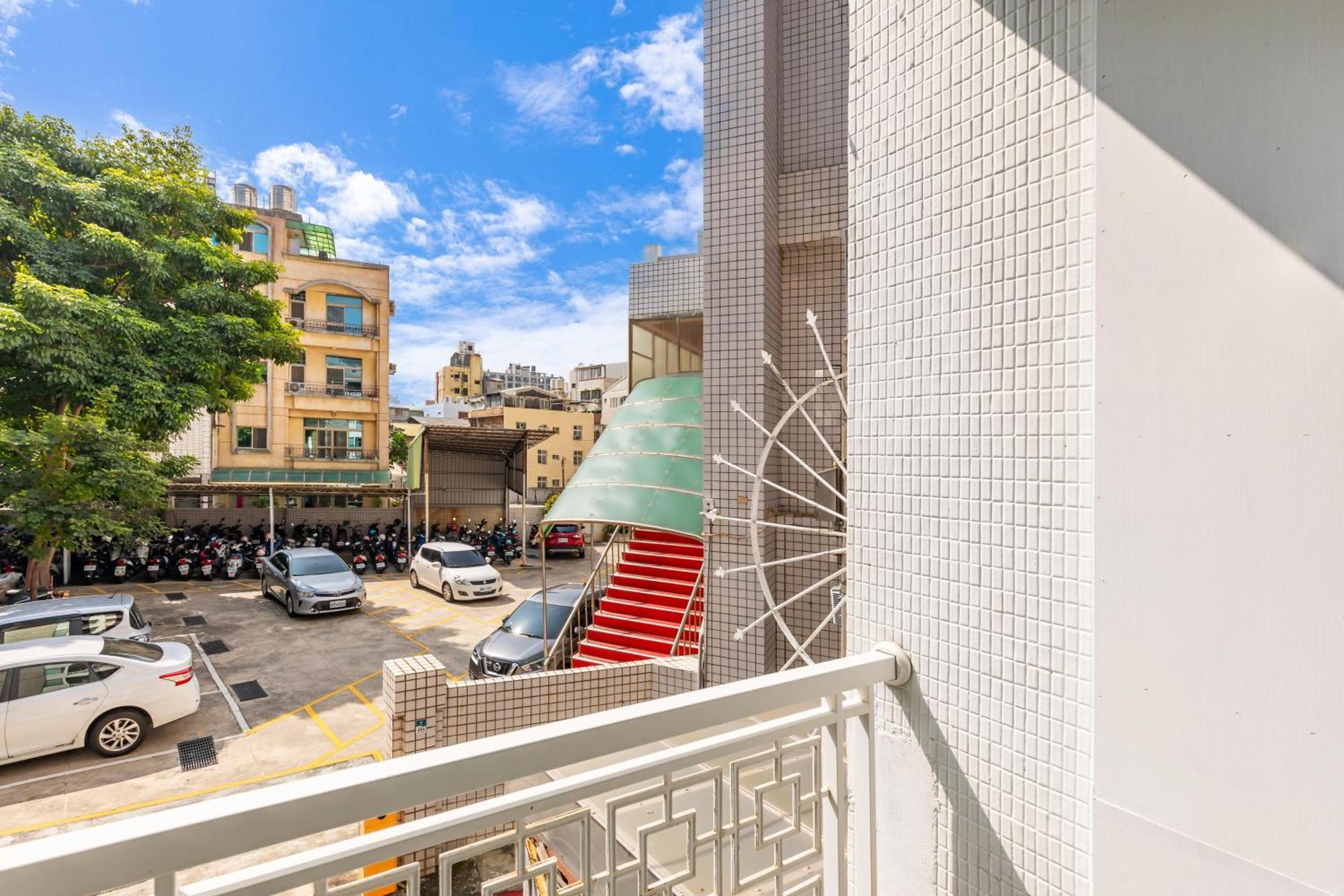 32小巷弄 Hotel Tainan Exterior photo